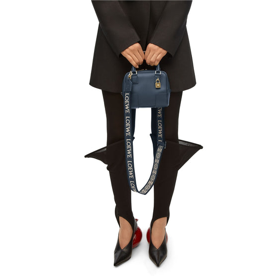 Women Amazona 16 Square Bag - Onyx Blue