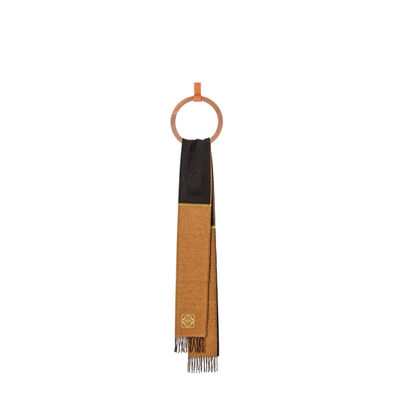 Women 30X180 Window Anagram Scarf - Black/Camel