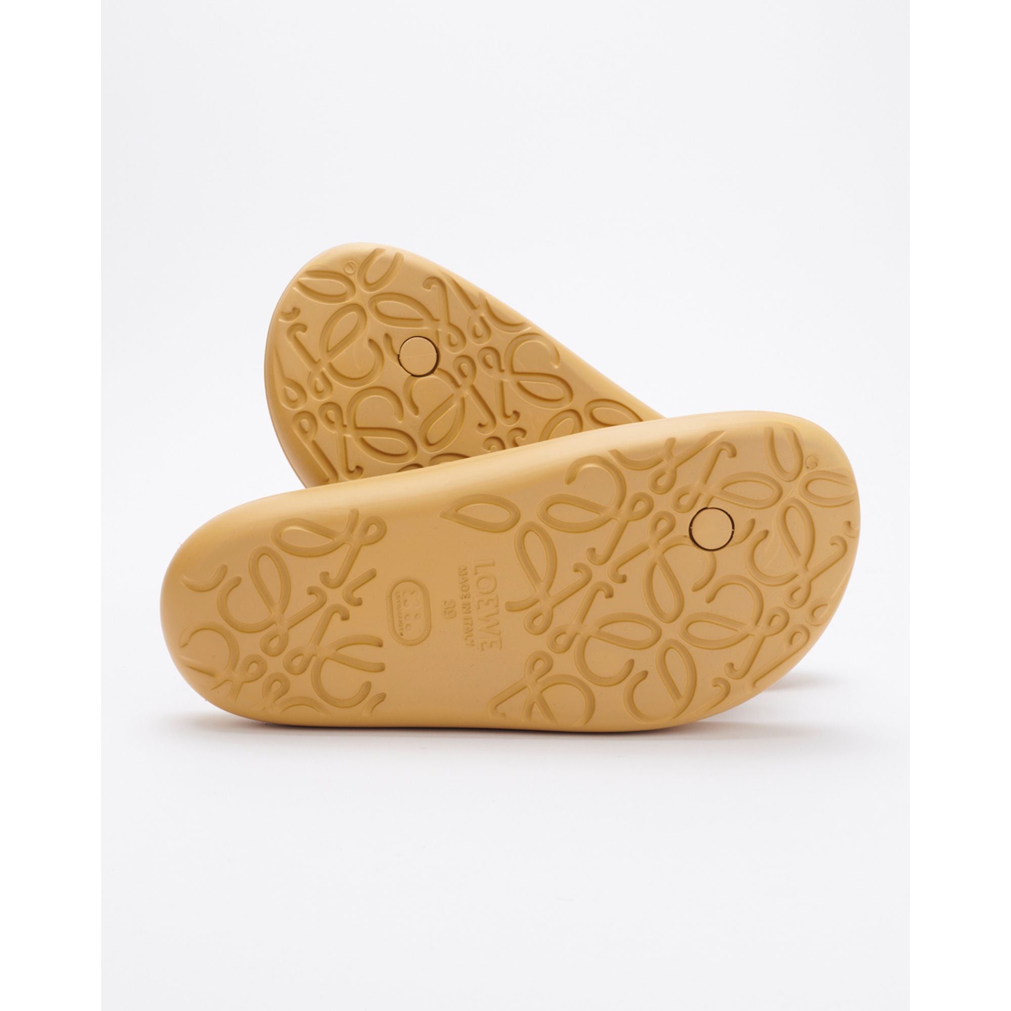Women Foam Pebble Toe Post - Medium Concealer