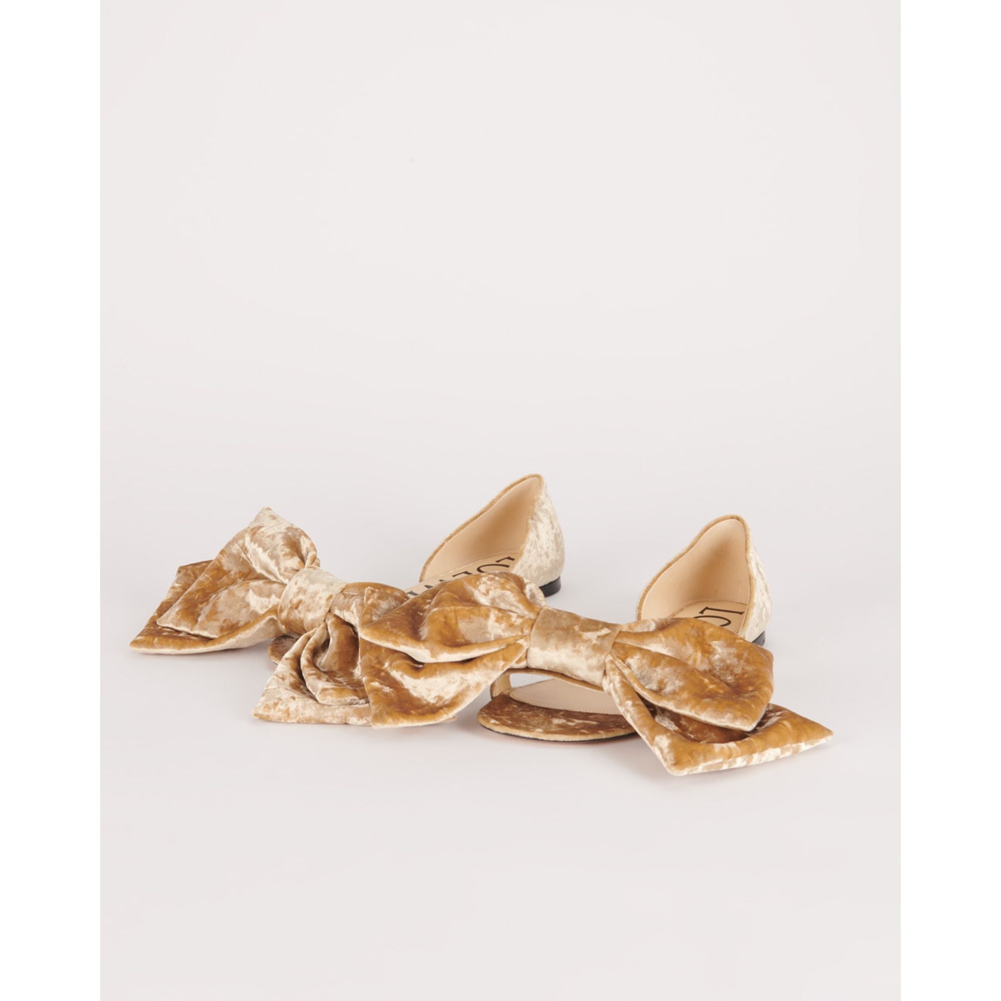 Women Toy Bow D'Orsay - Oat Milk