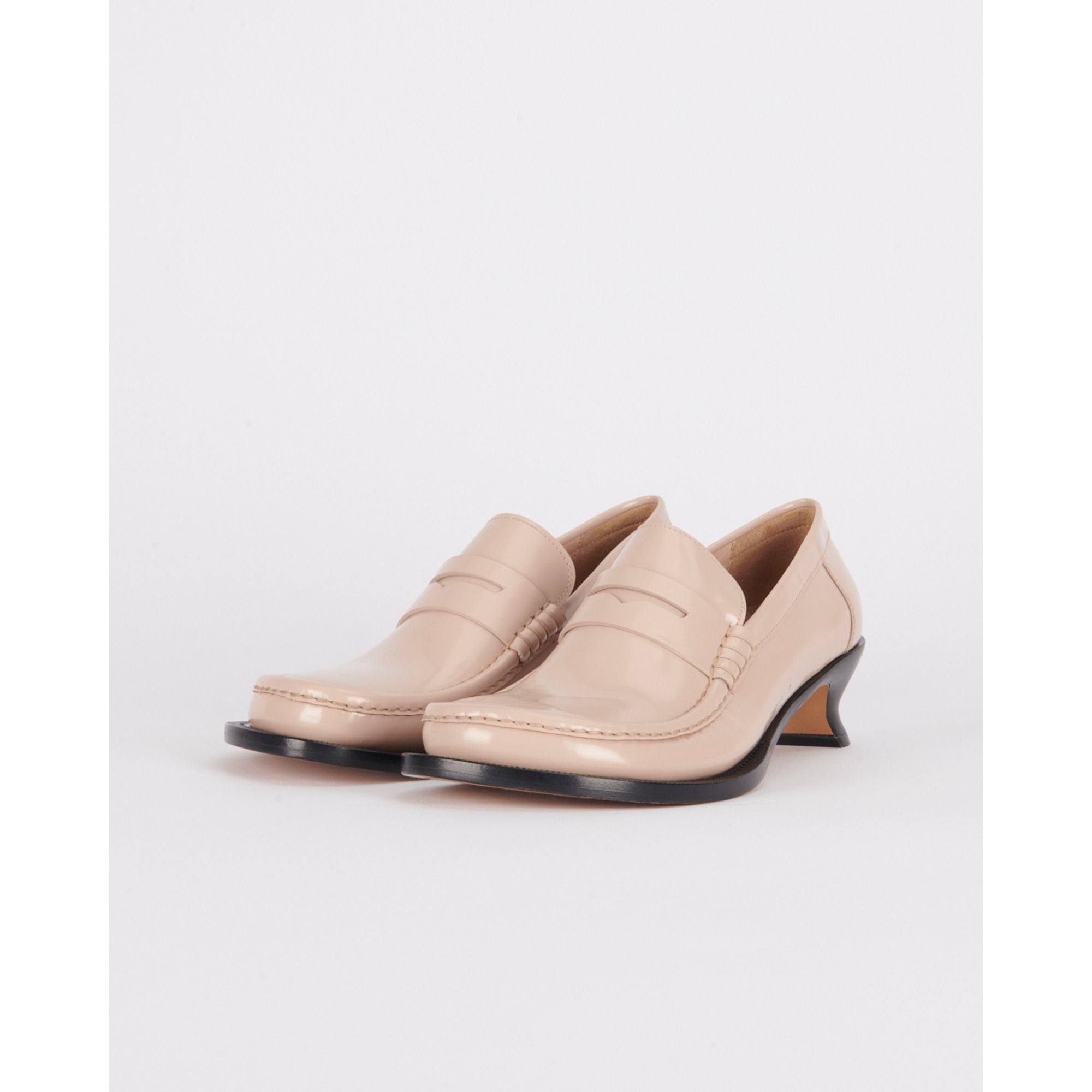 Women Campo Loafer 40 - Powder