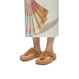 Women Ease Shearling Sandal - Medium Concealer