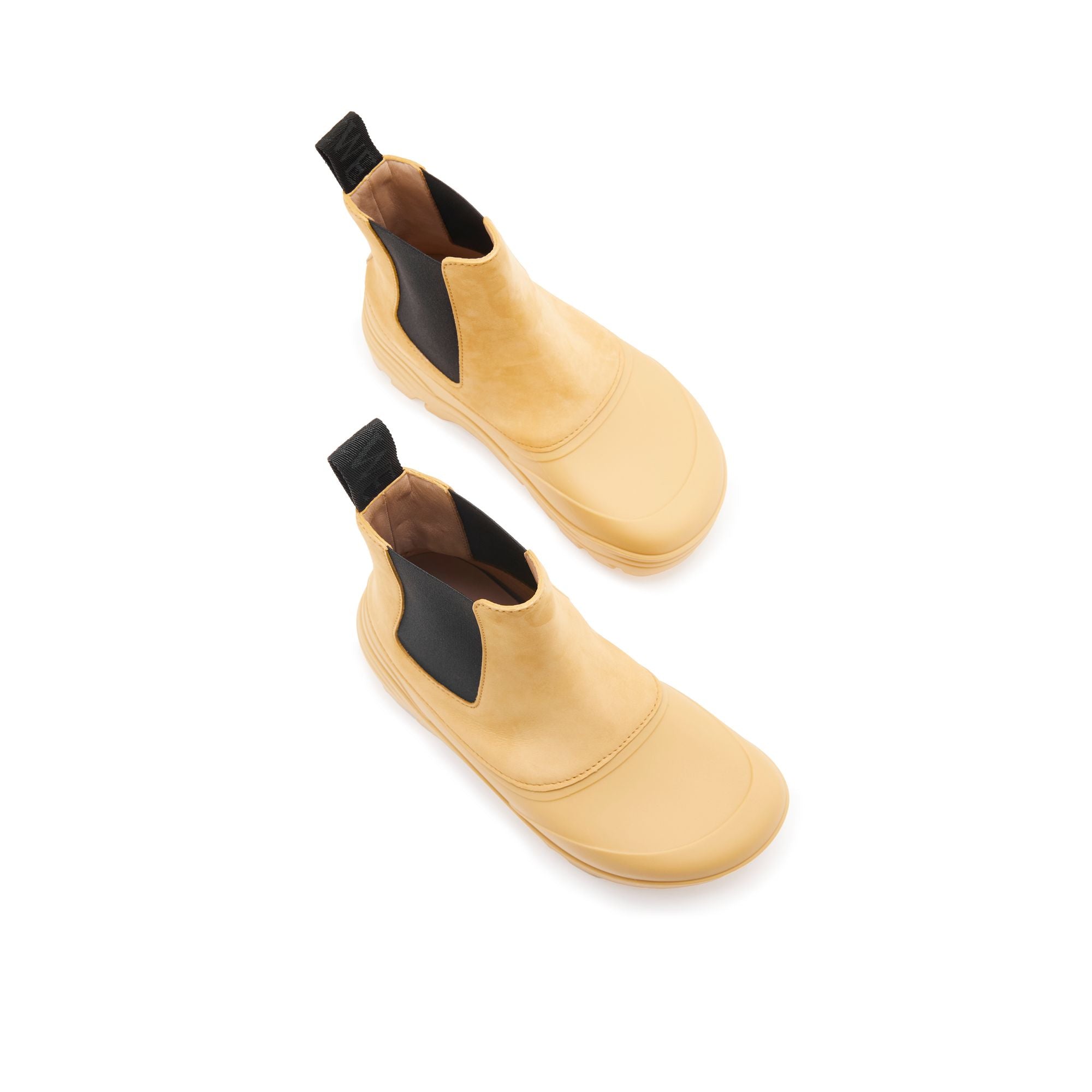 Women Field Chelsea Boot - Medium Concealer