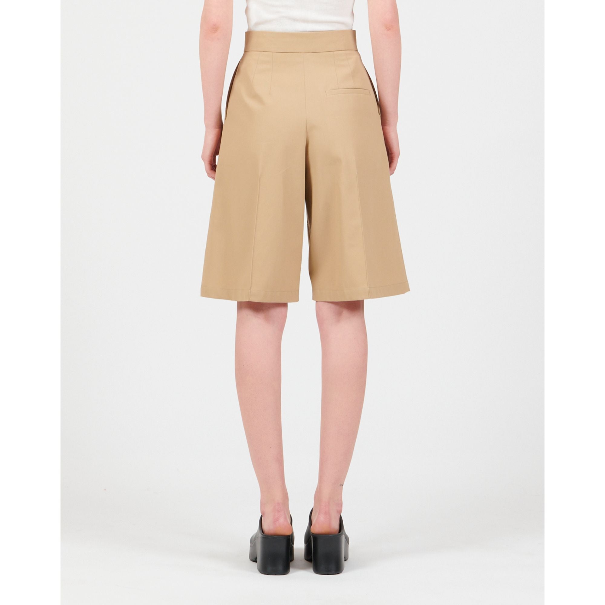 Women Tailored Shorts - Taos Taupe