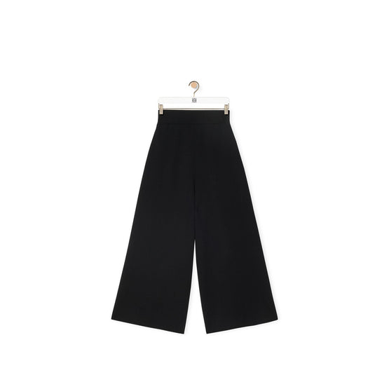 Women Cropped Trousers - Black