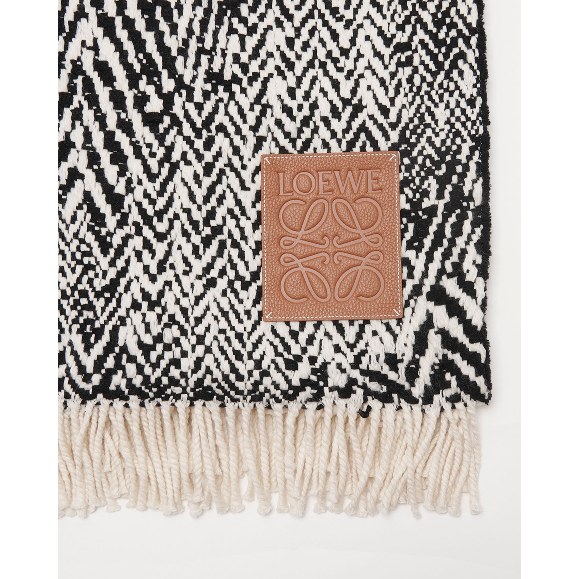 Unisex 140X200 Herringbone Blanket - White/Black