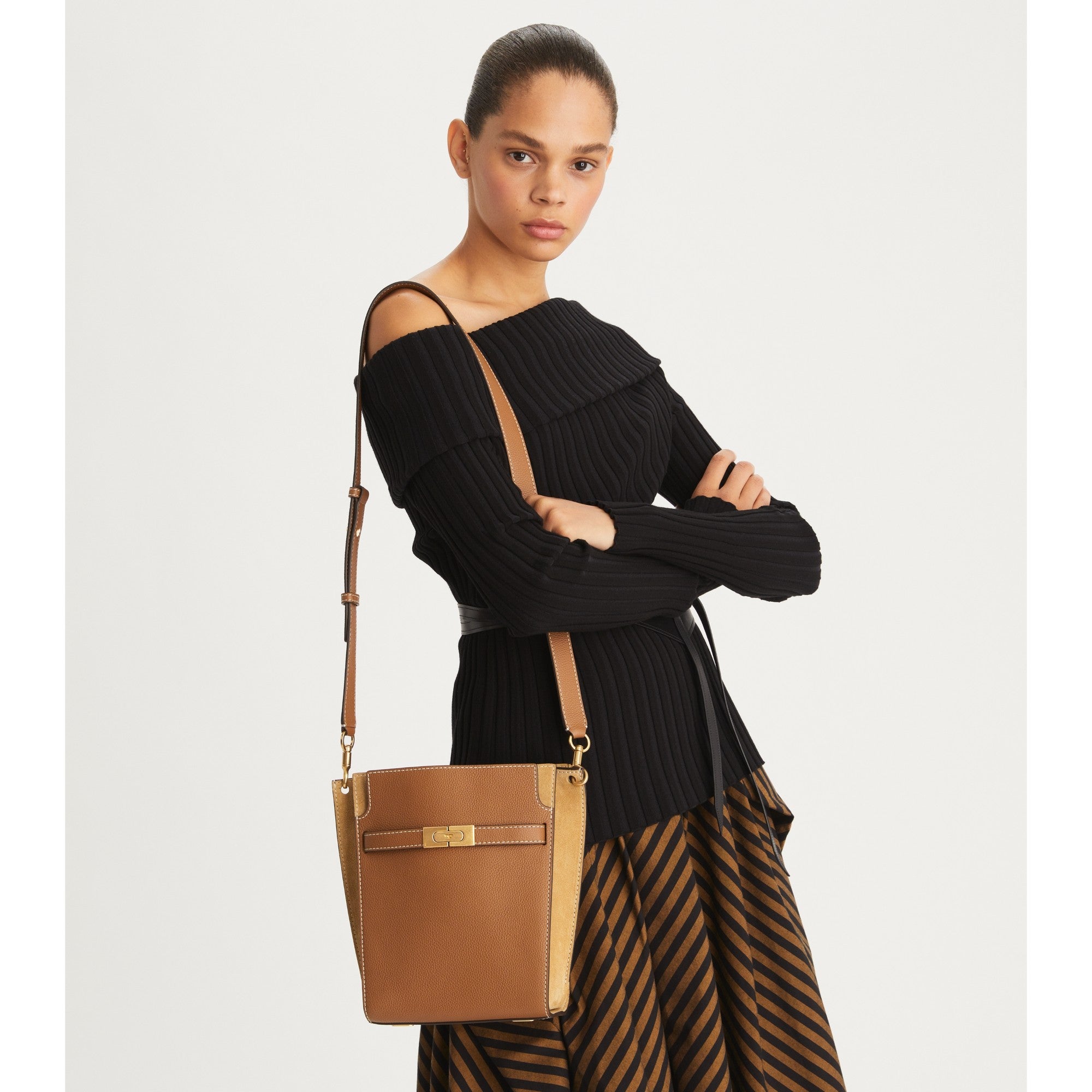 Women Lee Radziwill Pebbled Bucket Bag - Tiger'S Eye