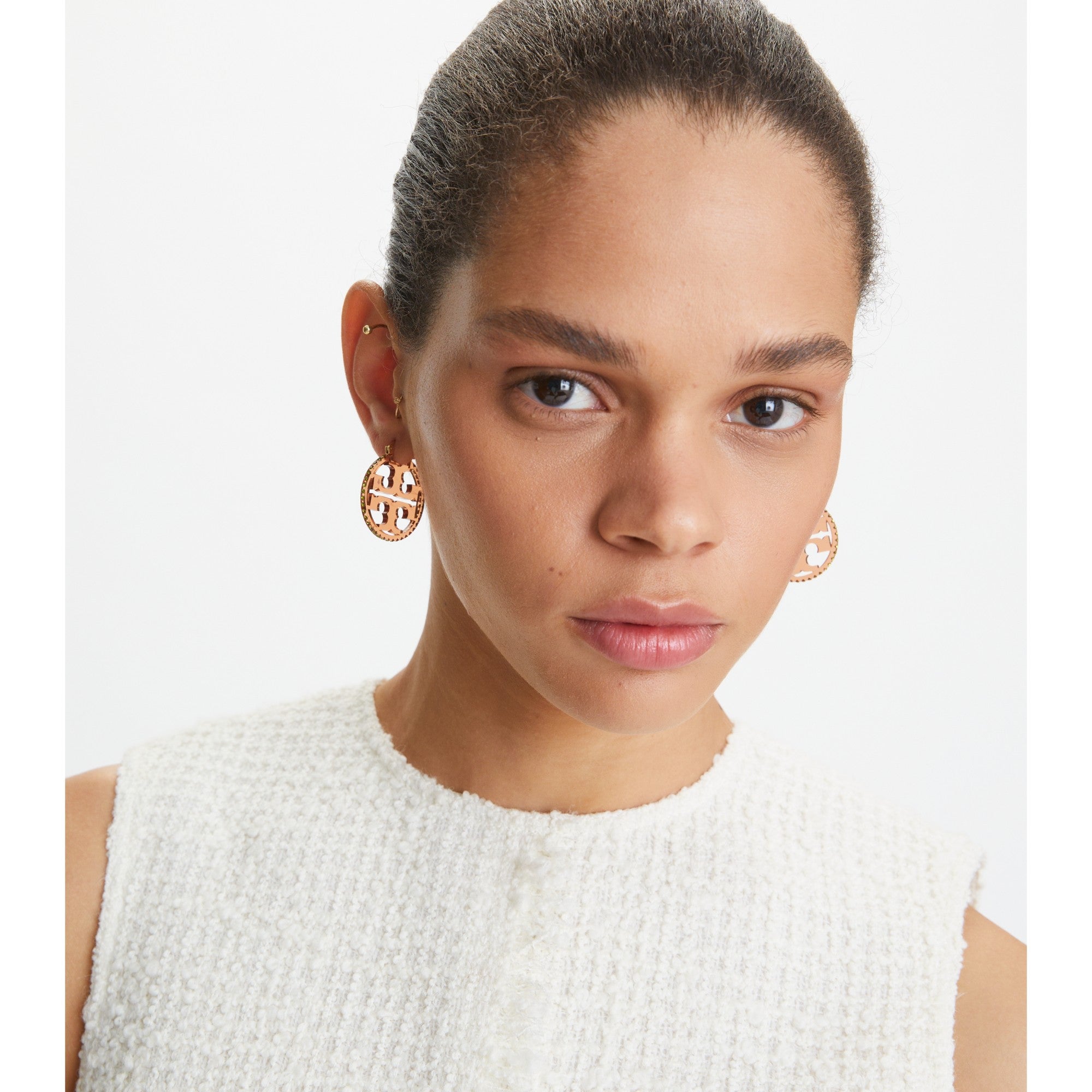 Women Miller Crystal Resin Small Hoop Earring - Tory Silver / Transparent Black