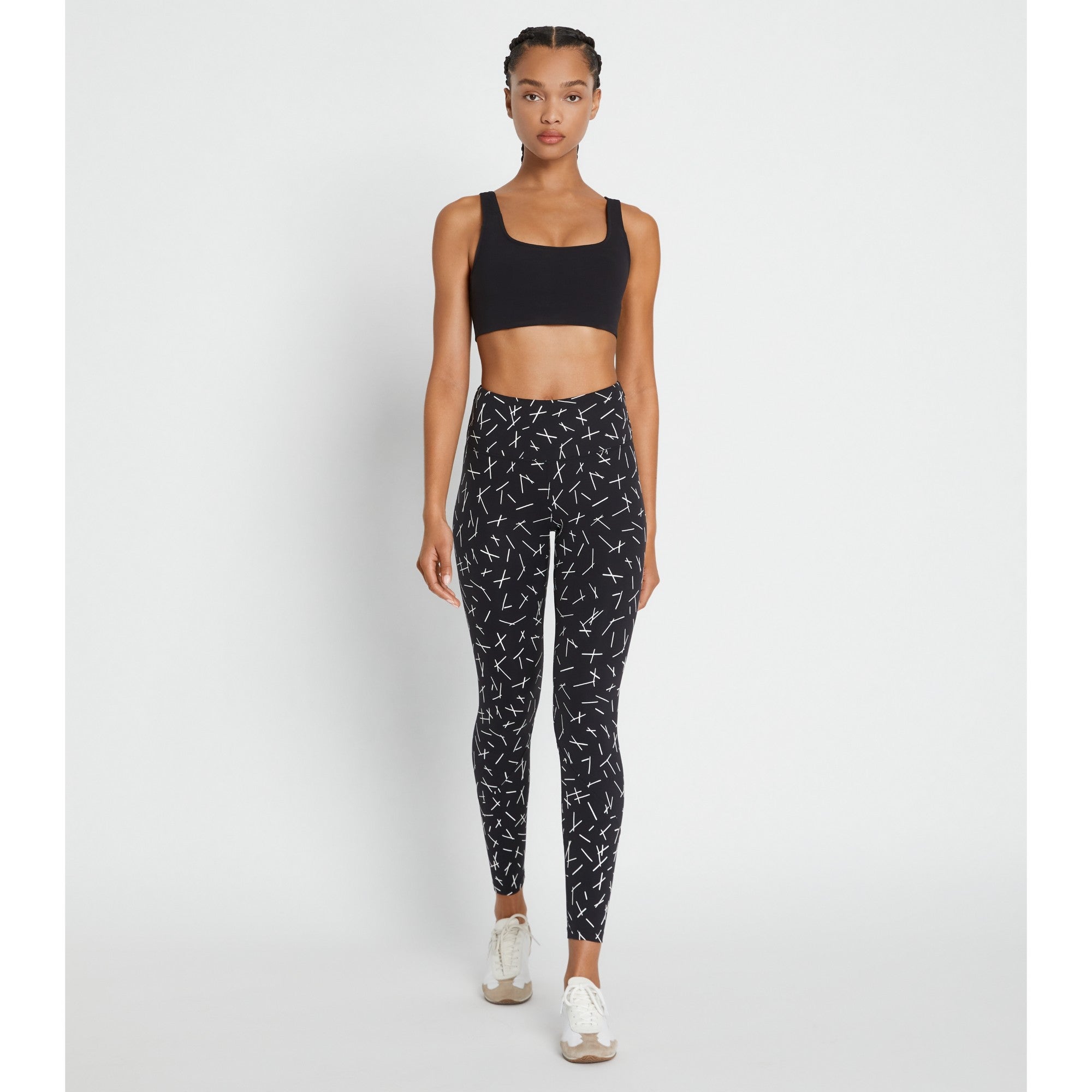 Women Weightless Reflective Print Legging - Black And French Cream Matchsticks
