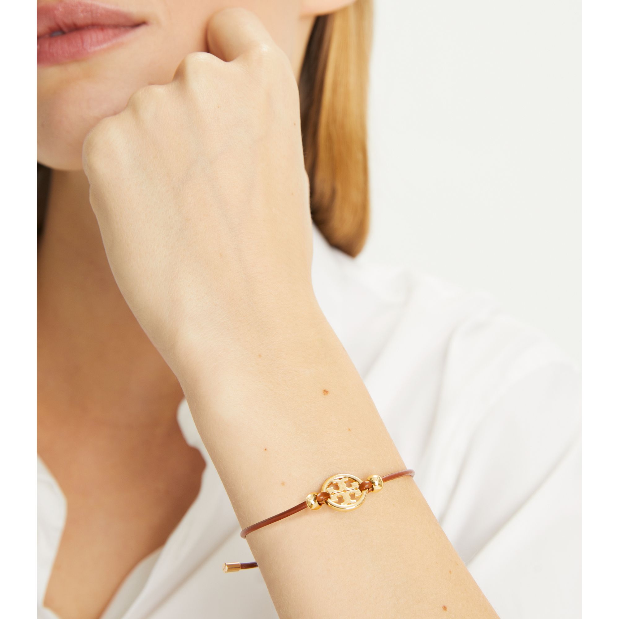 Women Icon Slider Bracelet - Tory Gold / Goldfinch