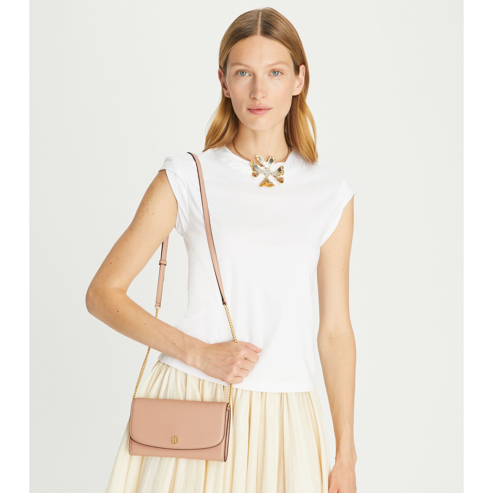Women Robinson Pebbled Chain Wallet - Goan Sand