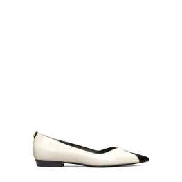 Women Triangle Pointed Flat C Width - Salt / Perfect Black