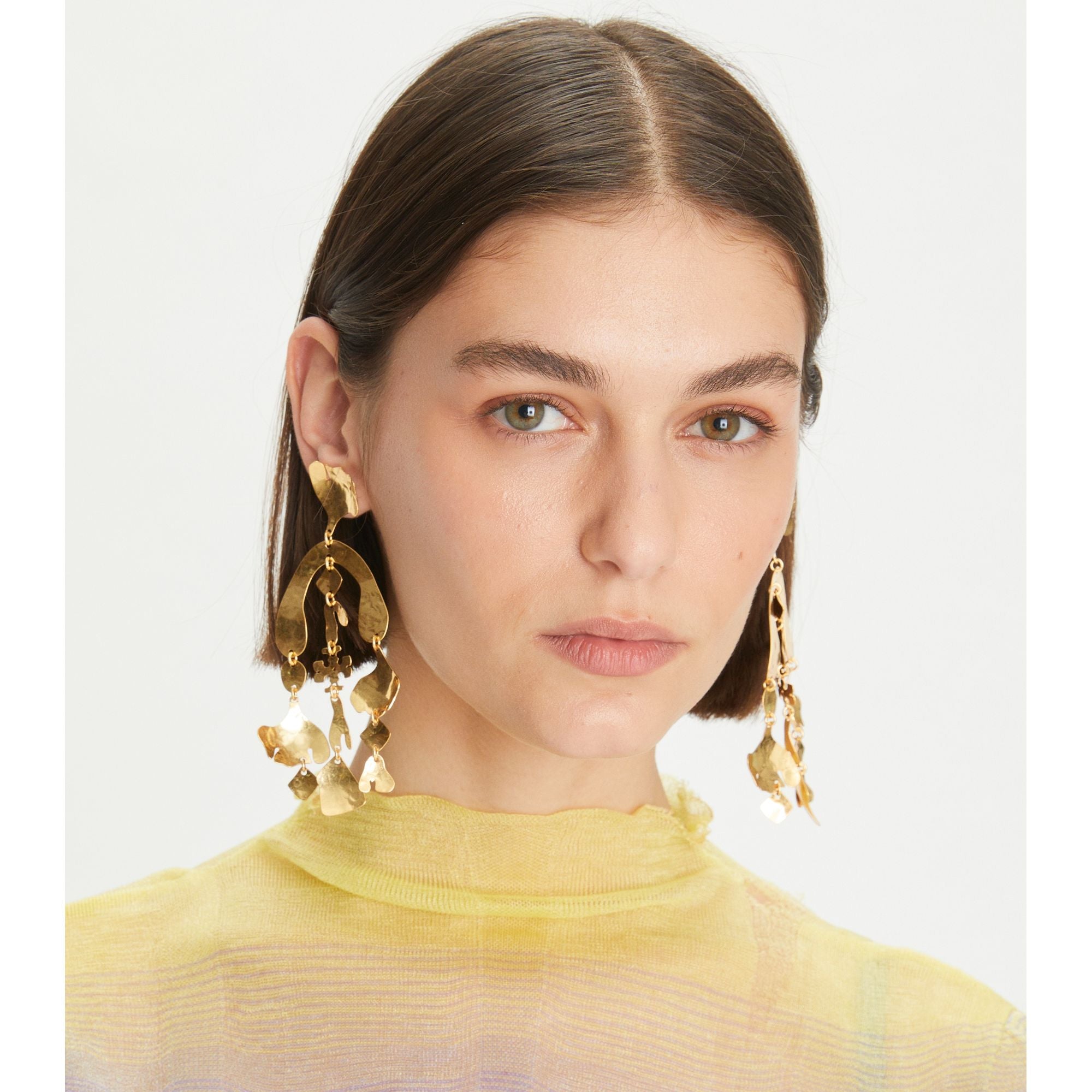 Women Roxanne Cascade Earring - Rolled Light Brass