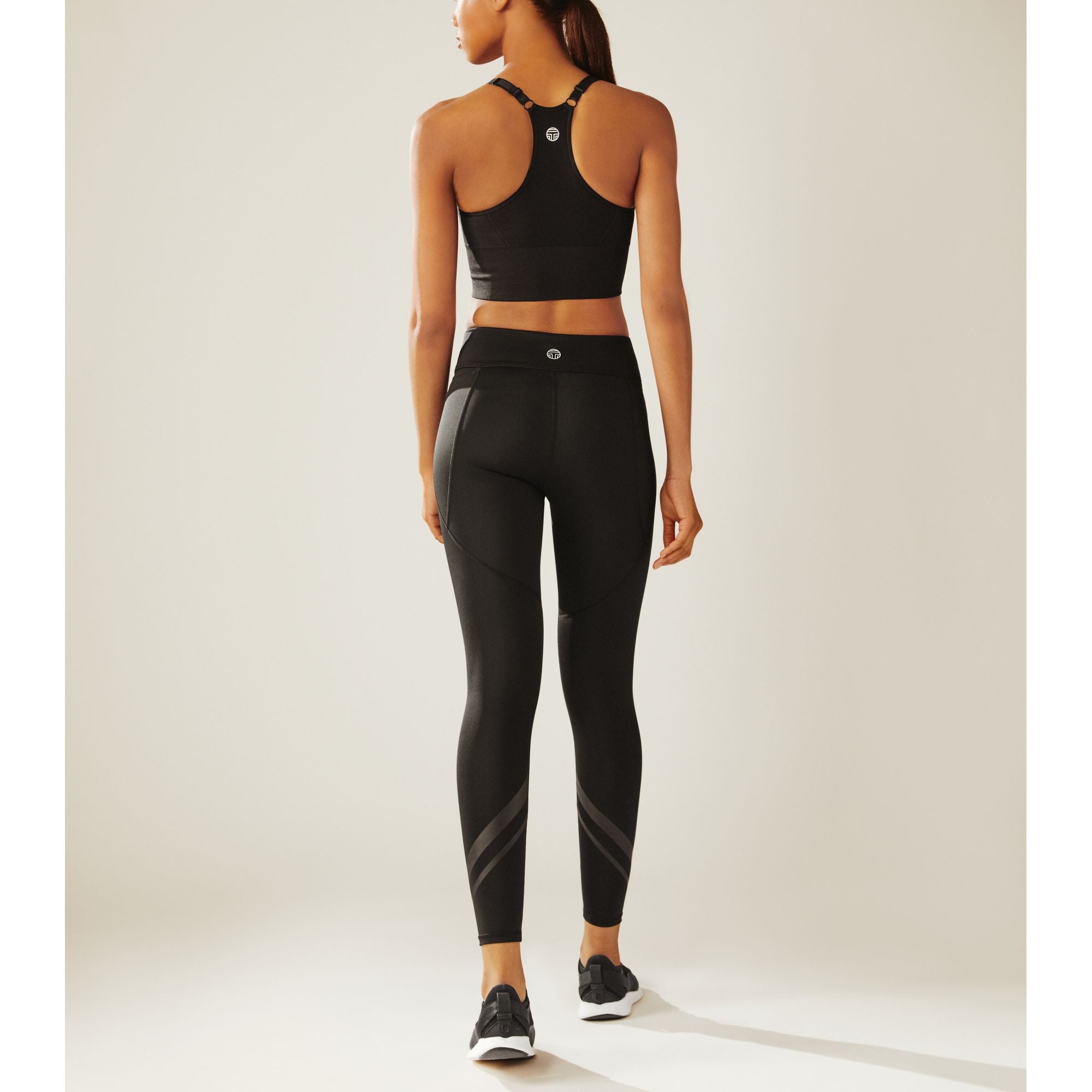 Women Side-Pocket Chevron Leggings - Sport Black