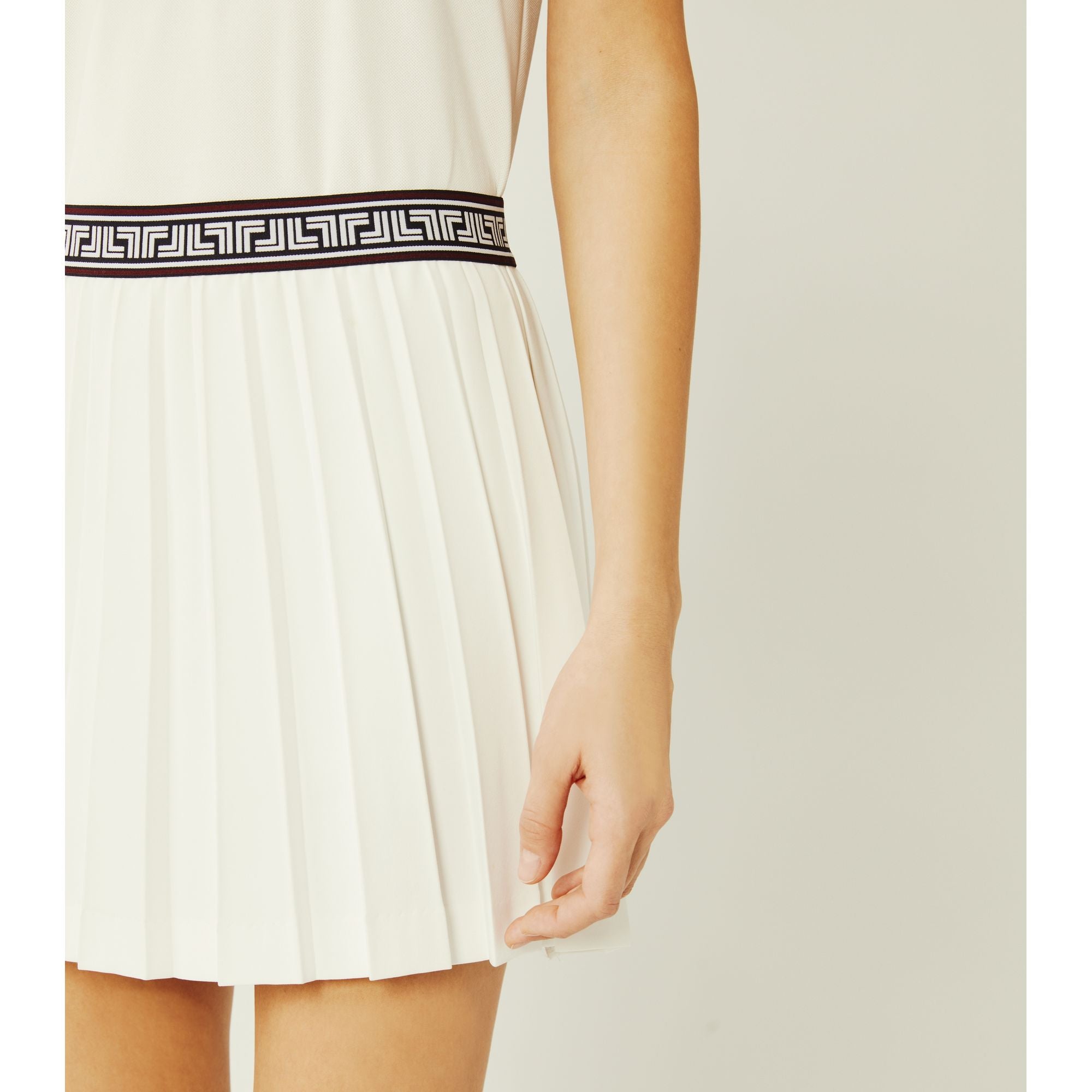 Women Tech Twill Geo-T Pleated Skirt - Snow White