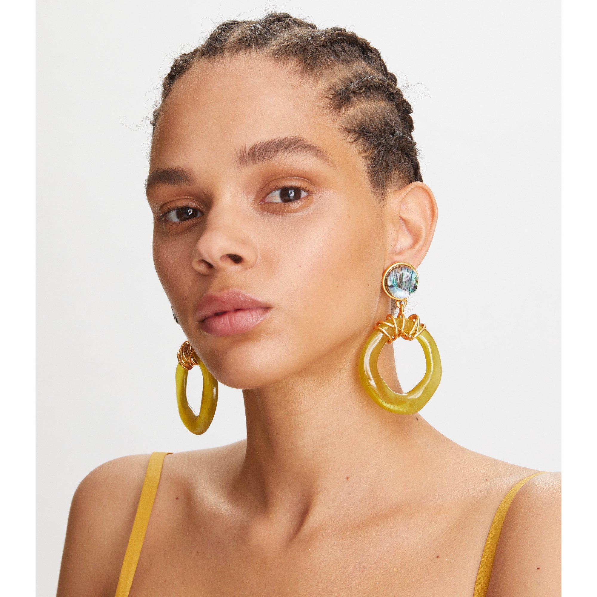 Women Doorknocker Earring - Rolled Brass / Clear