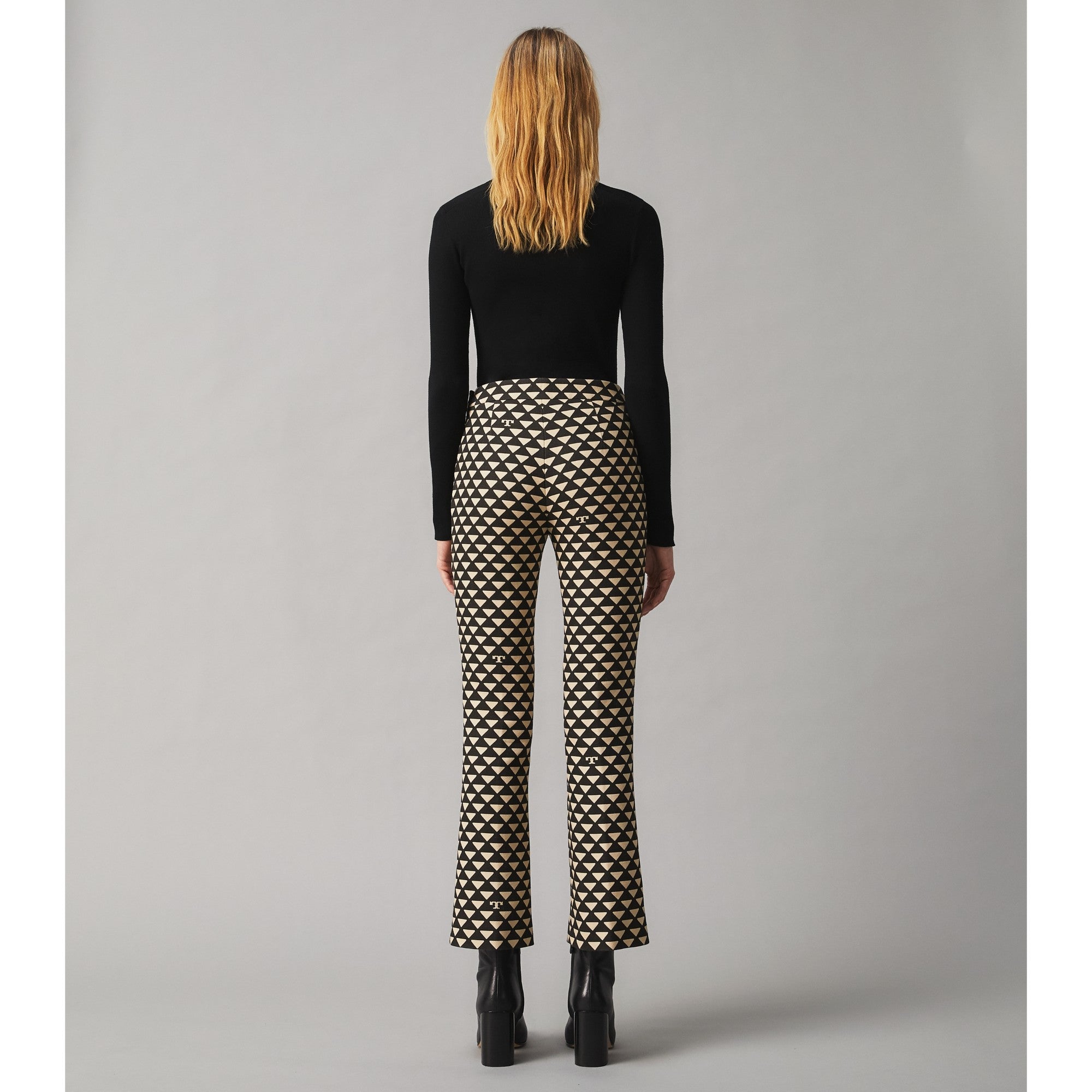 Women Printed Twill Crepe Pant - Triangle Geo