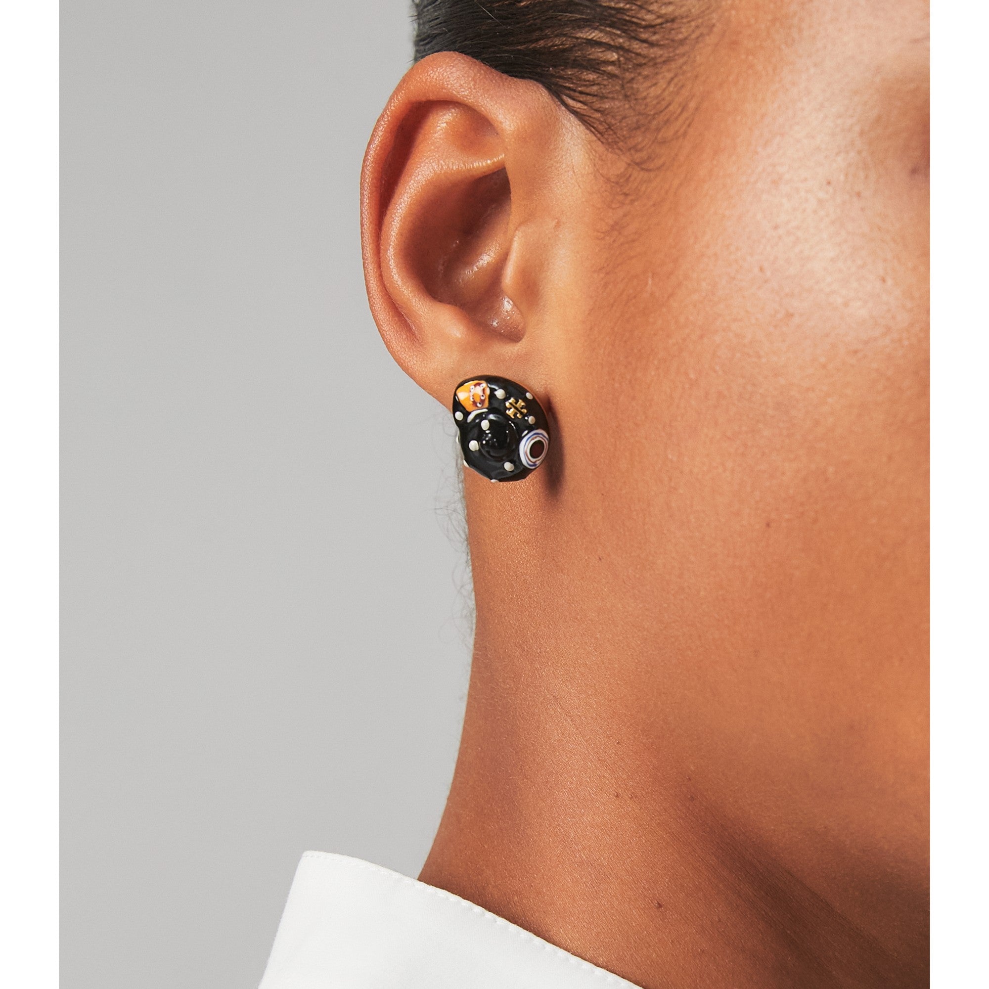 Women Shell Stud Earring - Rolled Brass / Black / Multi