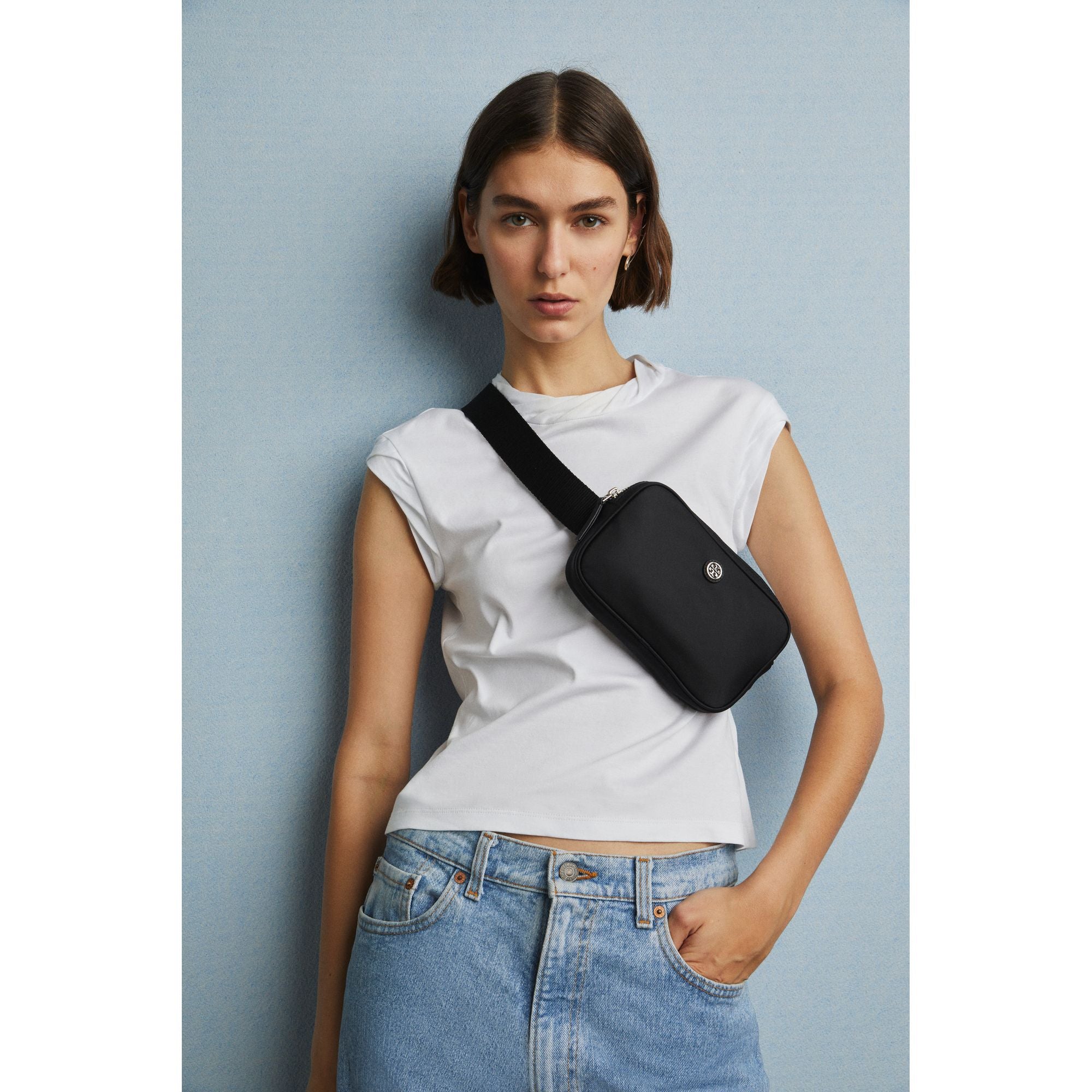 Women Virginia Belt Bag - Black
